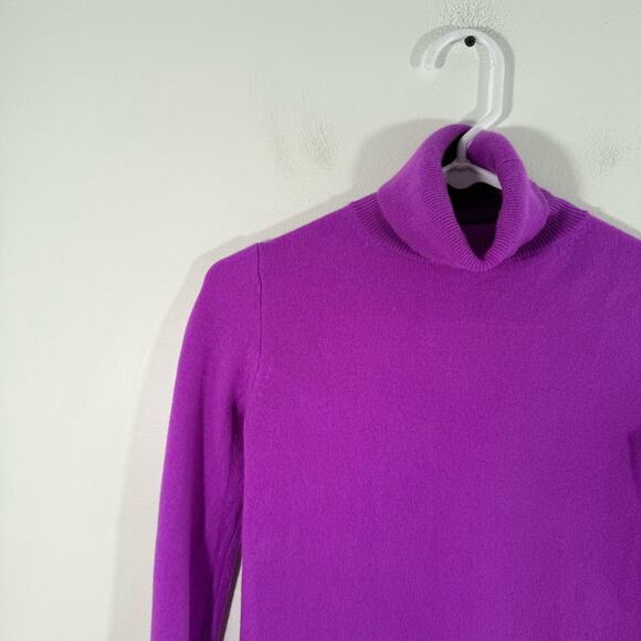 J. Crew Everyday 100% Cashmere Berry Purple Turtleneck Sweater XXS J6600 - Picture 5 of 10